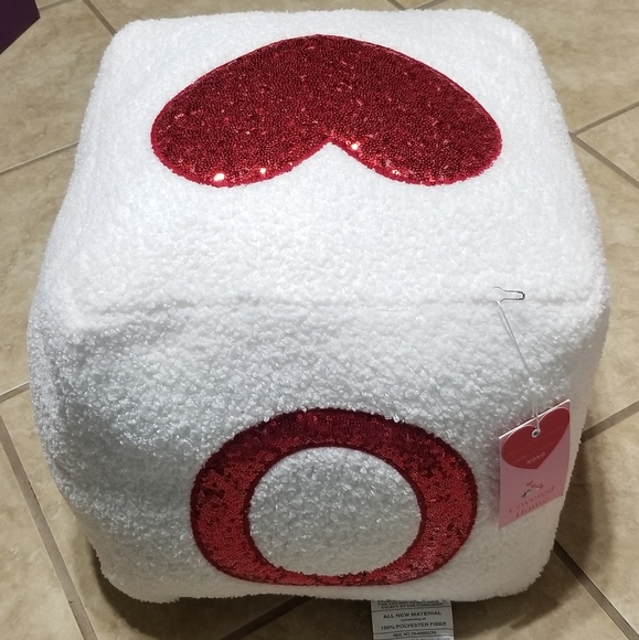 LOVE U Sequin Valentine's Day Dice Pillow - Picture 2 of 5